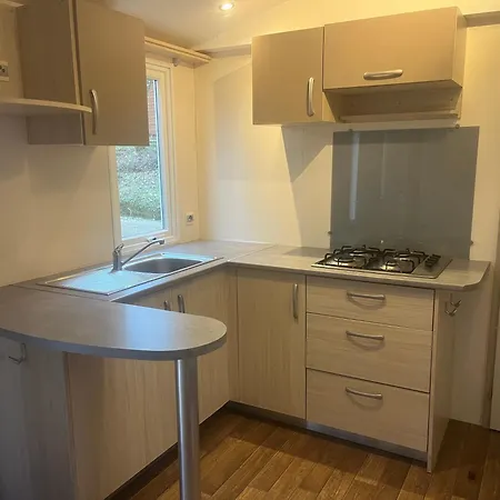 Mobilhome Family - Laurier Blanc *