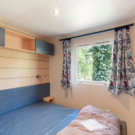 Mobilhome Family - Laurier Blanc * Saint-Martial-de-Nabirat